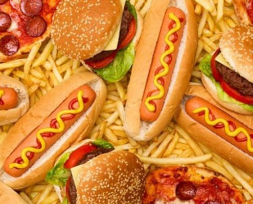 آیا می دانید تغذیه نا مناسب چگونه باعث چاقی و اضافه وزن می شود؟