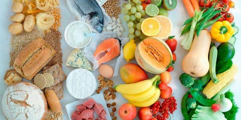 آیا بعد از عمل بای پس معده در نظر گرفتن رژیم غذایی مناسب اهمیت دارد و در رژیم غذایی بیمار چه موادی باید قرار داشته باشد؟